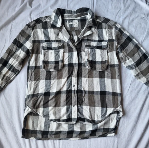 We The Free/Free People Izzy Cargo Plaid Flannel Shirt Size Large - Picture 2 of 10